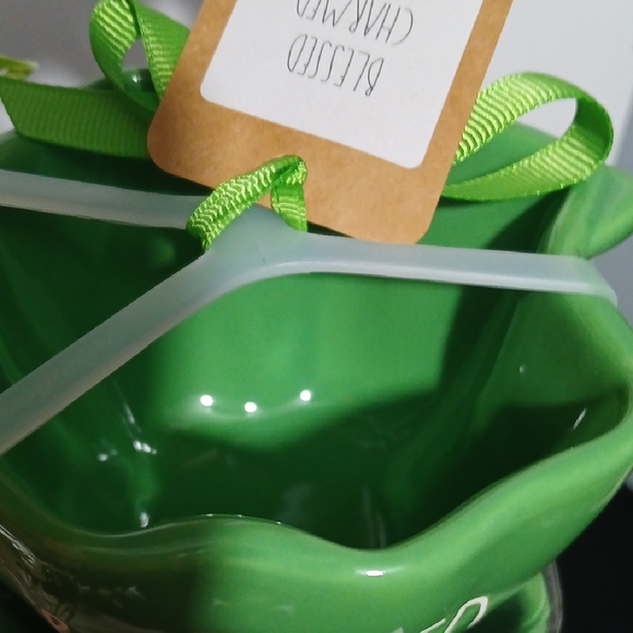 Rae Dunn Green Shamrock Bowls Set NWT - Picture 5 of 8